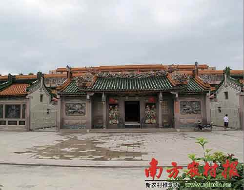 廣東1村支書強(qiáng)占百畝農(nóng)地 建家族豪華祠堂