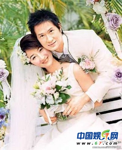 娛樂圈明星夫妻珍貴結(jié)婚照曝光