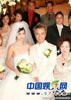 娛樂(lè)圈明星夫妻珍貴結(jié)婚照曝光