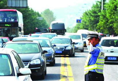 青島各景區(qū)外地客流回落 近郊游本地人唱主角