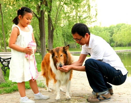 李靜8歲可愛女兒曝光