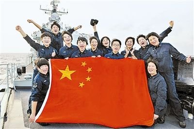 女軍迷癡迷海軍兩考軍校 海軍首長點名上航母