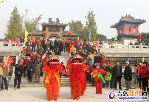 紅島青云宮廟會(huì)一天引客上萬人 小吃云集