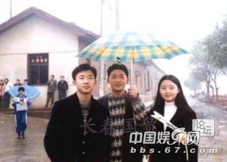 柴靜被曝已結(jié)婚 知名攝影師老公首露真容(組圖)