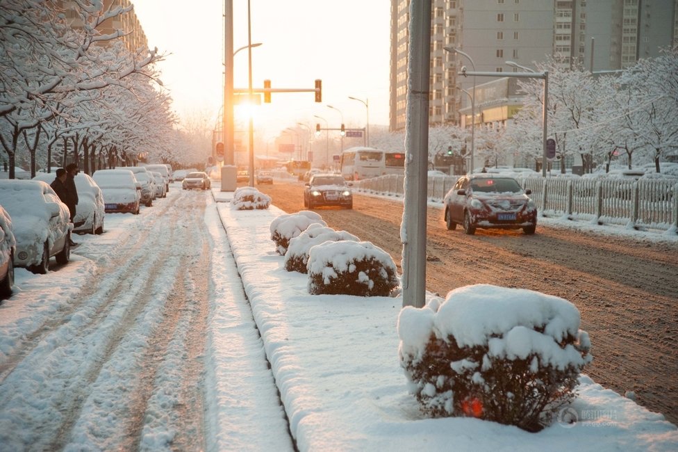 2013年3月20日早晨，降雪后的北京，全城銀裝素裹