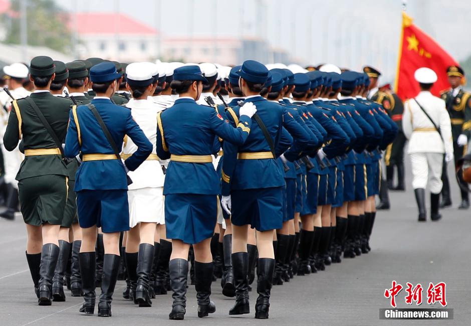 探訪閱兵基地 三軍儀仗隊(duì)首次有女兵參加大閱兵