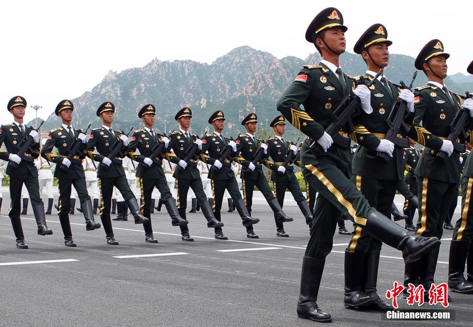 探訪閱兵基地 三軍儀仗隊(duì)首次有女兵參加大閱兵