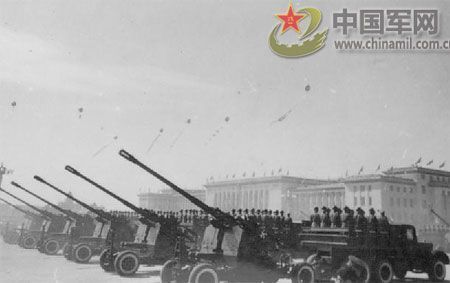 1959年國(guó)慶 逢十大閱兵盛況空前(組圖)