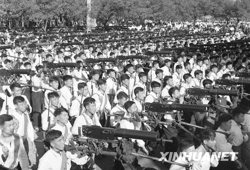 1959年國(guó)慶 逢十大閱兵盛況空前(組圖)