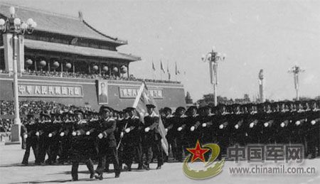 1959年國慶 逢十大閱兵盛況空前(組圖)