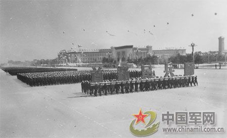 1959年國慶 逢十大閱兵盛況空前(組圖)