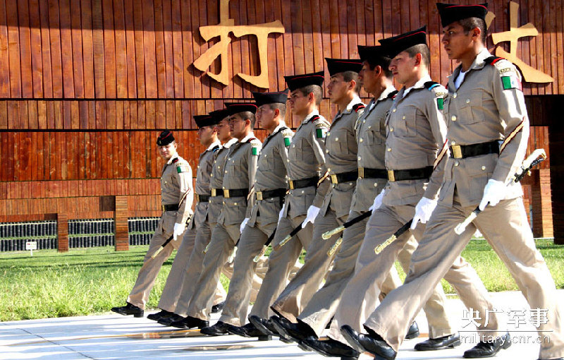 走進(jìn)抗戰(zhàn)閱兵外軍方隊營地 拍遍17國外軍訓(xùn)練